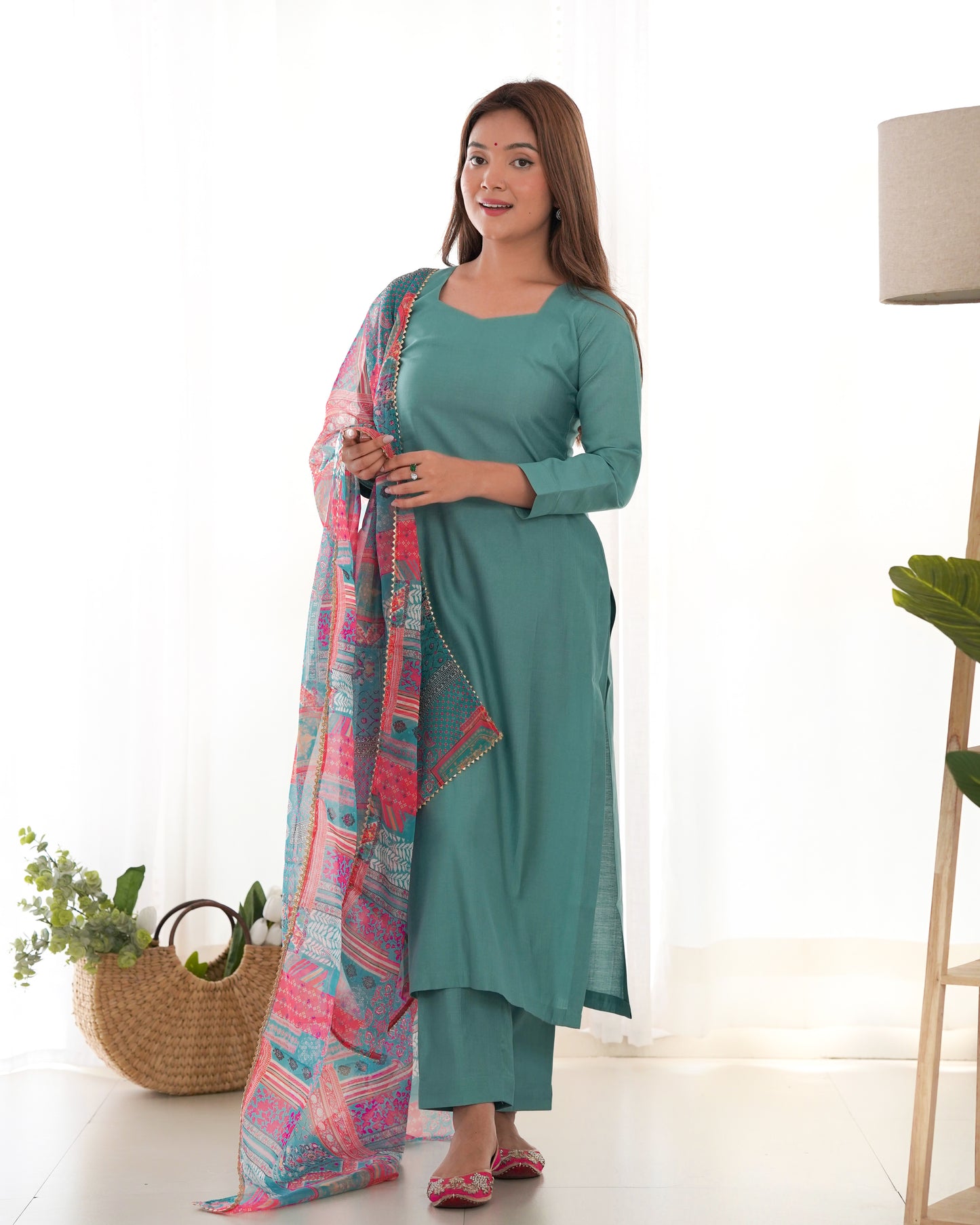KASTURI VISCOSE STRAIGHT FIT KURTA SET