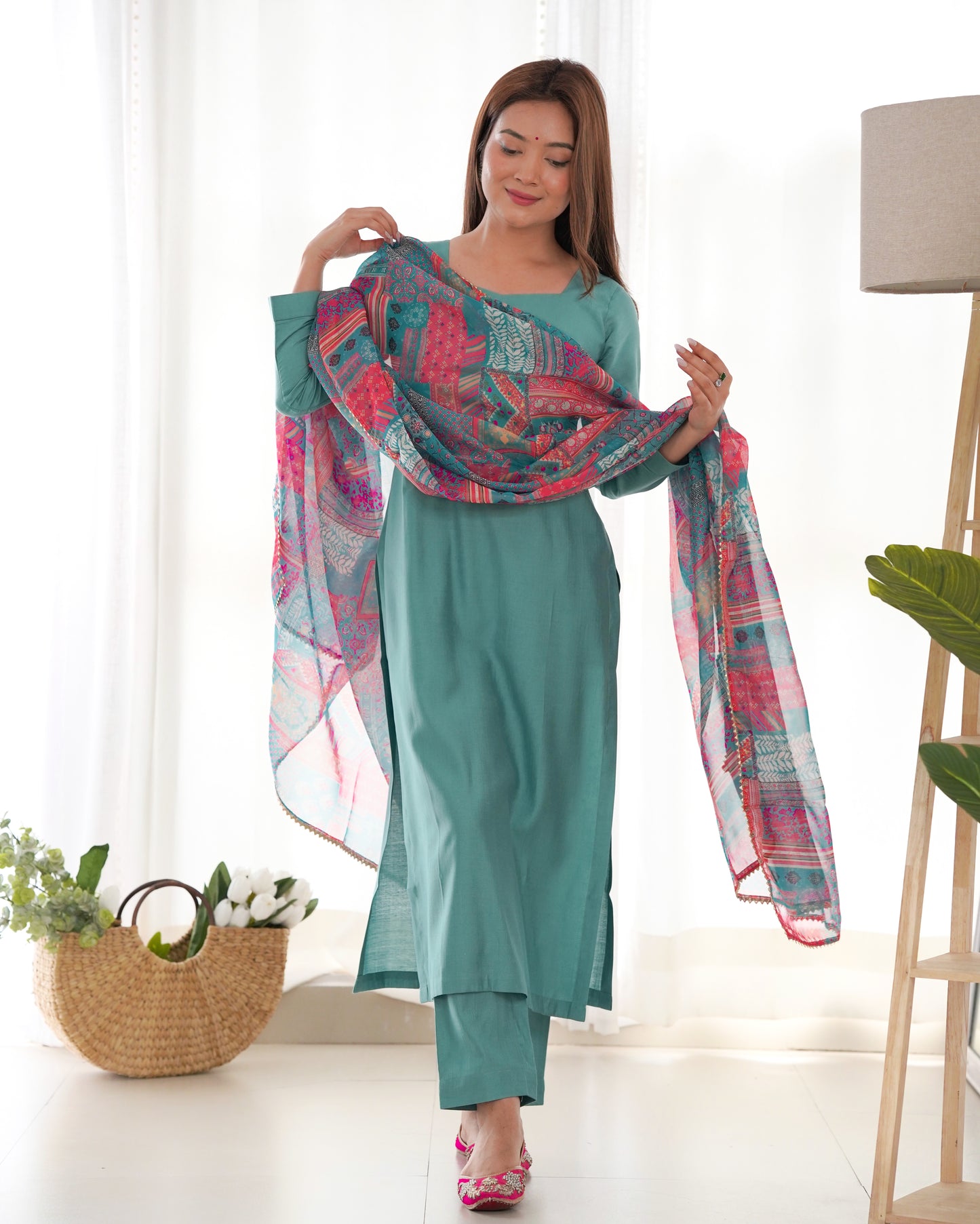 KASTURI VISCOSE STRAIGHT FIT KURTA SET