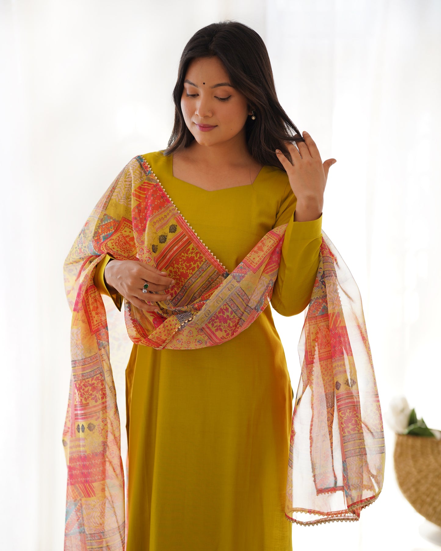 KASTURI VISCOSE STRAIGHT FIT KURTA SET