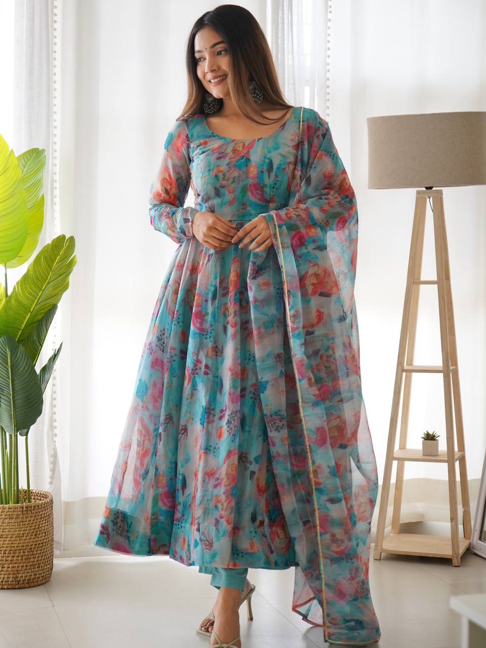 MURUNAL TABBY ORGANJA SILK ANARKALI SET