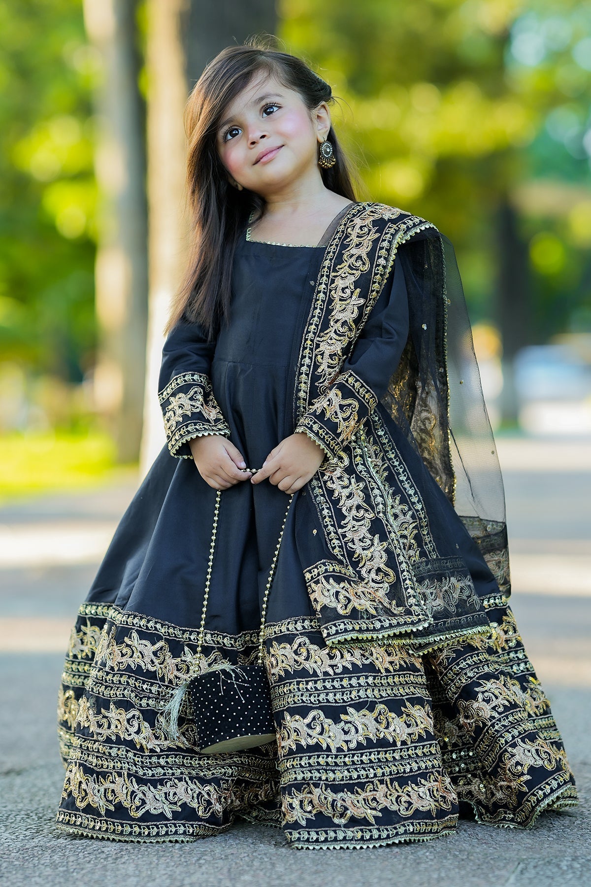 Ziyana Black Gold Grace