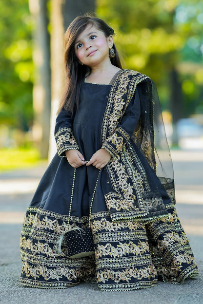 Ziyana Black Gold Grace