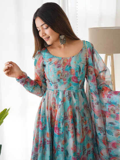 MURUNAL TABBY ORGANJA SILK ANARKALI SET